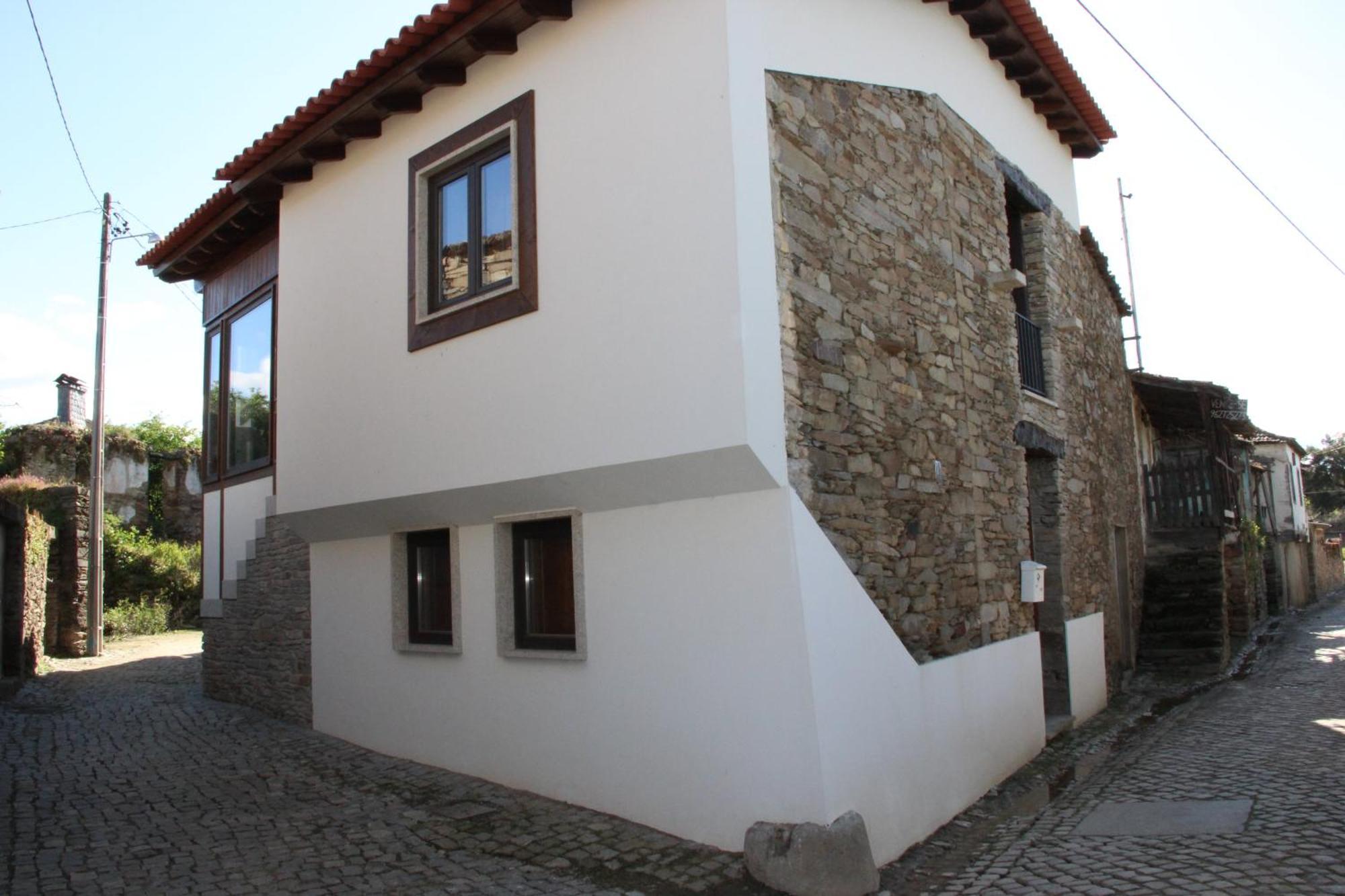 Casa Do Ferrador Villa Mirandela Exterior foto